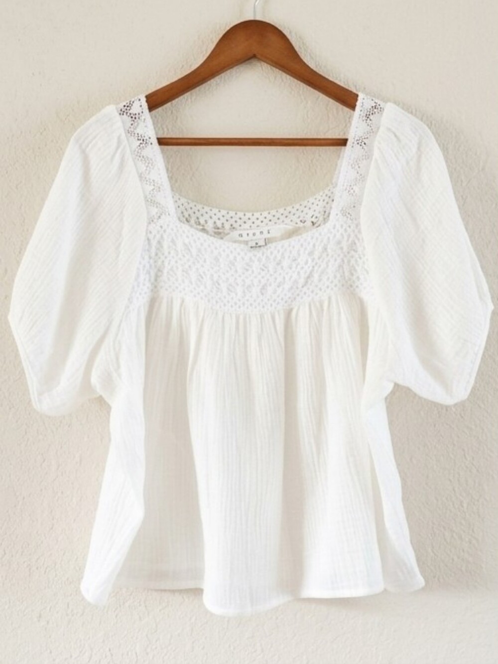 NWT HYFVE White Eyelet Crochet Lace Peasant Blouse Size Large
